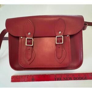 VINTAGE CAMBRIDGE LEATHER SATCHEL - in red!